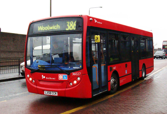 Route 386, Selkent ELBG 36027, LX58CCN, Woolwich