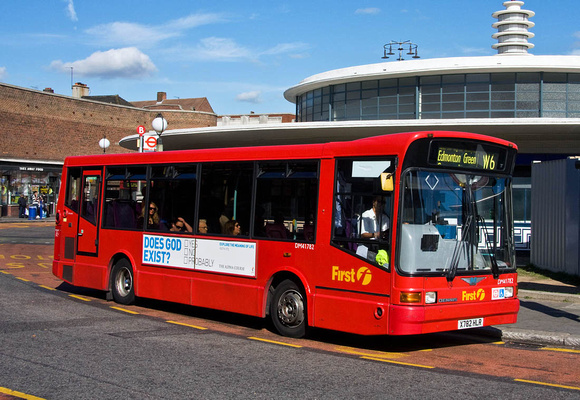 Route W6, First London, DM41782, X782HLR, Southgate