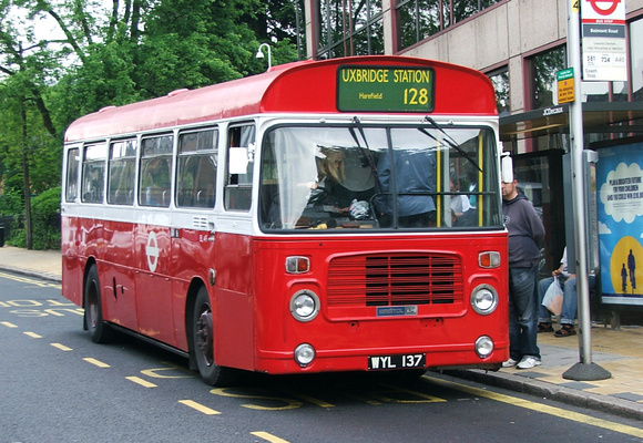 Route 128, London Transport, BL49, WYL137, Uxbridge