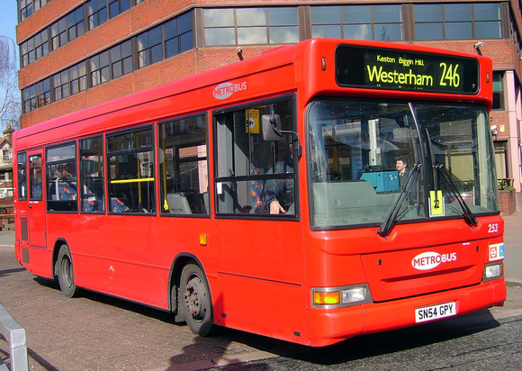 Route 246, Metrobus 253, SN54GPY, Bromley