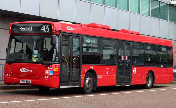 Route 405, Metrobus 562, YN58BNA, West Croydon