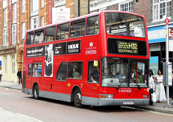 Route H32, London United, VP114, W461BCW, Hounslow