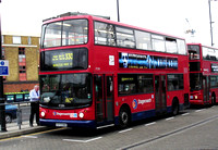 Route 330, Stagecoach London 17250, X372NNO, Canning Town