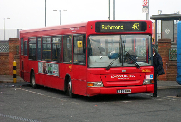 Route 493, London United RATP, DPS704, SN55HKG, Richmond