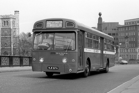 Route 507, London Transport, MBA517, VLW517G, Lambeth Bridge