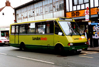 Route R8, Kentish Bus, F861LCU, Orpington