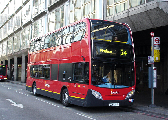 Route 24, London General, E92, LX57CLV, Victoria Street
