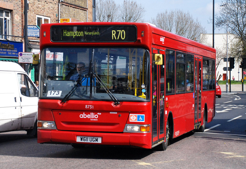 London Bus Routes | Route R70: Hampton, The Avenue - Richmond, Manor ...