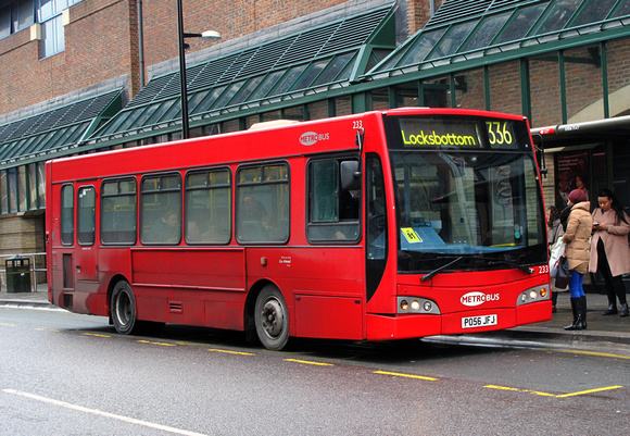 Route 336, Metrobus 233, PO56JFJ, Bromley