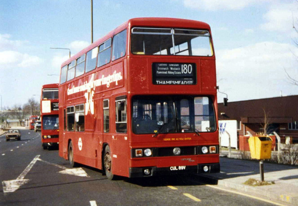 Route 180, London Transport, T89, CUL89V, Plumstead