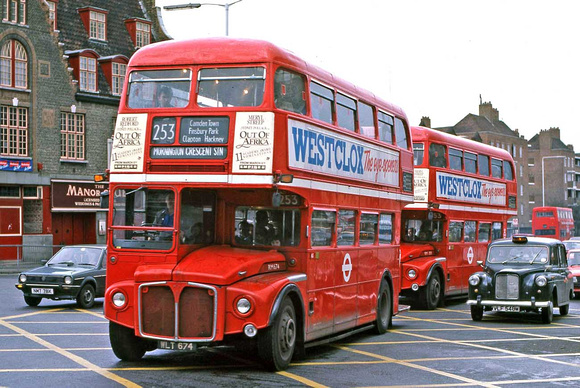 Route 253, London Transport, RM674, WLT674, Seven Sisters Rd