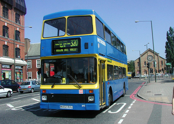 Route 320, Metrobus 892, M402RVU, Bromley