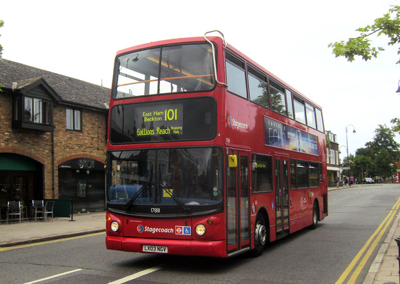 Route 101, Stagecoach London 17881, LX03NGV, Wanstead