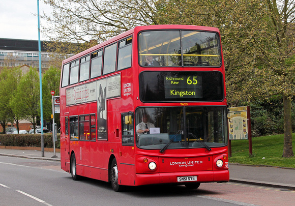 Route 65, London United RATP, TA213, SN51SYS, Brentford