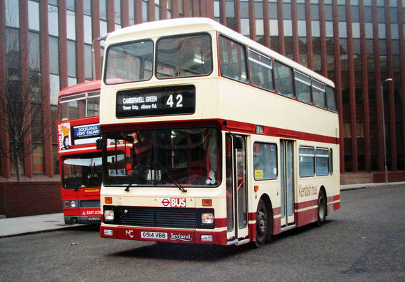 Route 42, Kentish Bus 514, G514VBB, Aldgate