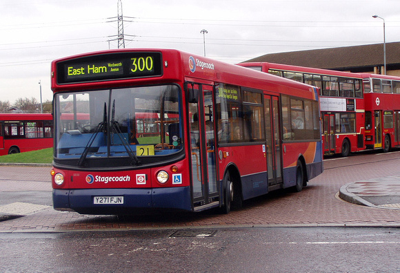 Route 300, Stagecoach London, SLD271, Y271FJN, Beckton