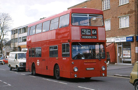 Route 164, London Transport, DMS2290, THX290S Banstead