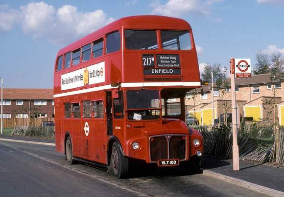 Route 217B, London Transport, RM100, VLT100