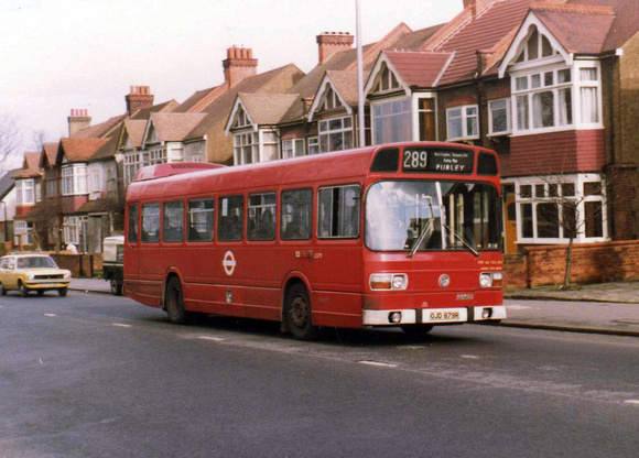 Route 289, London Transport, LS79, OJD879R, Croydon