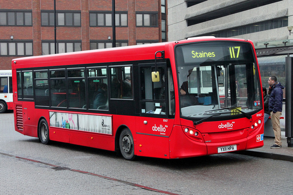 Route 117, Abellio London 8567, YX11HPA, Staines
