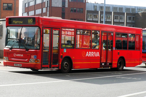 Route H19, Arriva the Shires 3805, SN56AXH, Harrow
