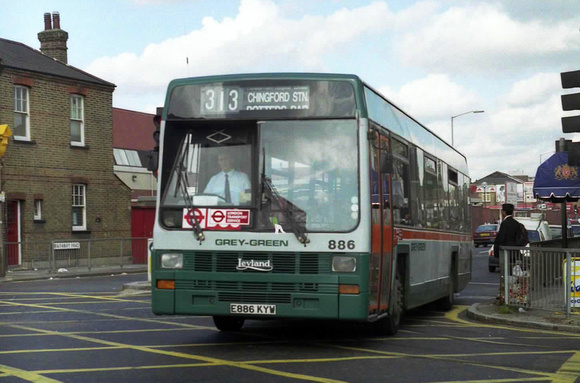 Route 313, Grey Green 886, E886KYW, Ponders End