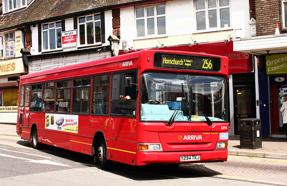 Route 256, Arriva Southend 3294, Y294TKJ, Hornchurch