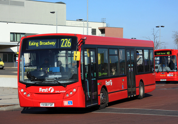 Route 226, First London, DML44059, YX58FOF, Central Middlesex Hospital