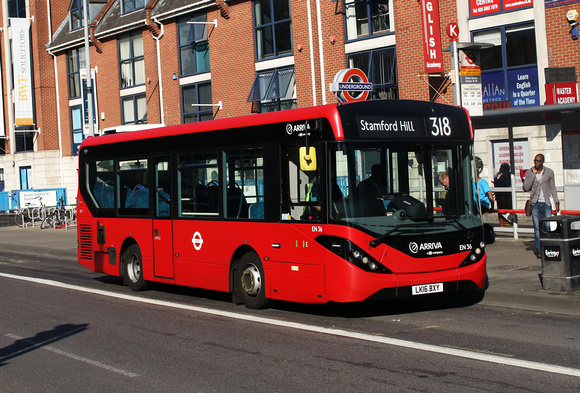 Route 318, Arriva London, EN36, LK16BXY, Seven Sisters