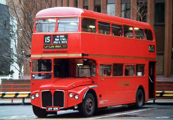 Route 15, Stagecoach London, RMC1456, LFF875, Aldgate