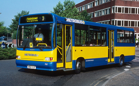 Route 3, Metrobus 763, M511VJO, Crawley