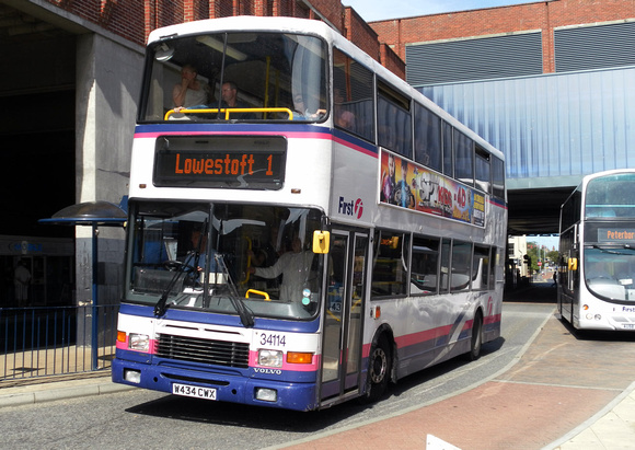 Route 1, First 34114, W434CWX, Great Yarmouth