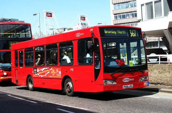 Route 367, Metrobus 229, PO56JFA, East Croydon