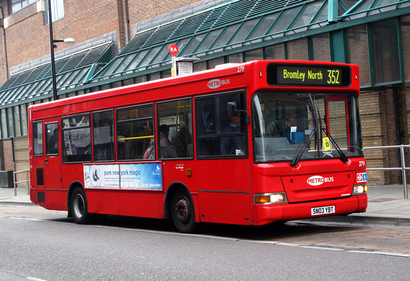 Route 352, Metrobus 279, SN03YBT, Bromley