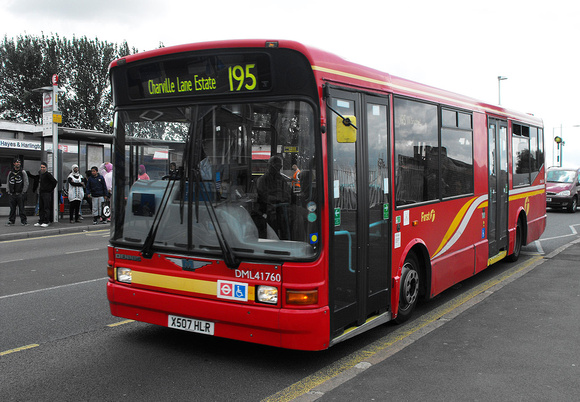 Route 195, First London, DML41760, X507HLR, Hayes & Harlington