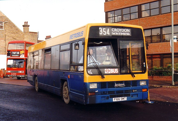 Route 354, Metrobus, F166SMT, Bromley
