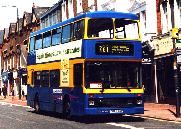 Route 261, Metrobus 823, P823SGP, Bromley