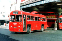 Route 218, London Transport, RF495, MXX472, Kingston Garage