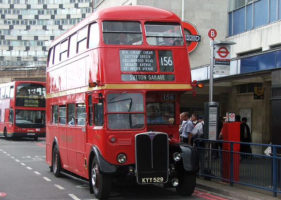Route 156, London Transport, RT1702, KYY529, Morden Station