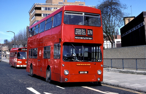 Route 271, London Transport, DM1008, GHV8N