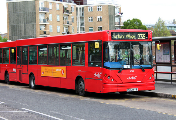 Route 235, Abellio London 8750, RN52FVS, Brentford