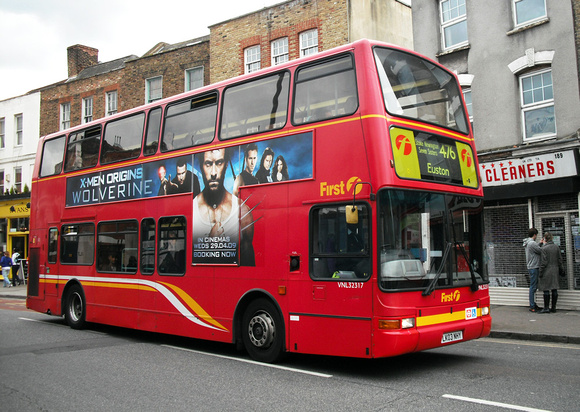 Route 476, First London, VNL32317, LK03NHY, Stoke Newington