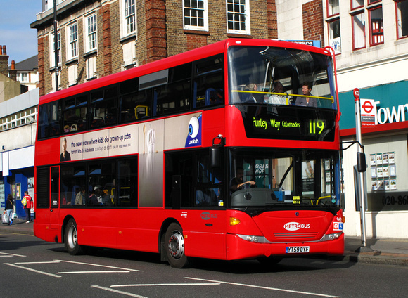 Route 119, Metrobus 962, YT59DYF, Croydon