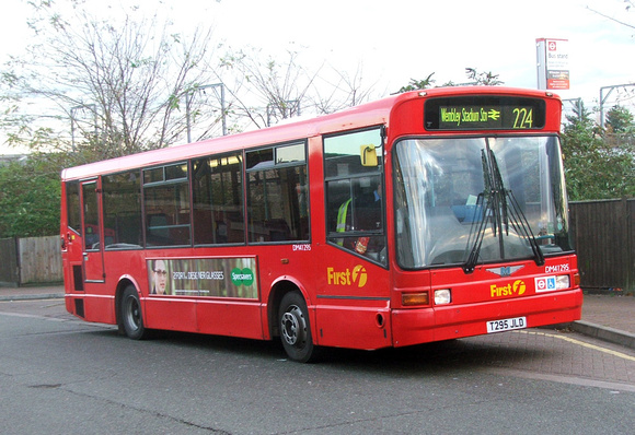 Route 224, First London, DM41295, T295JLD, Willesden Junction