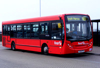 Route 487, First London, DML44046, YX58FPD, Willesden Junction