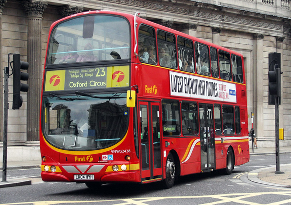 Route 23, First London, VNW32428, LK04HYH, Bank