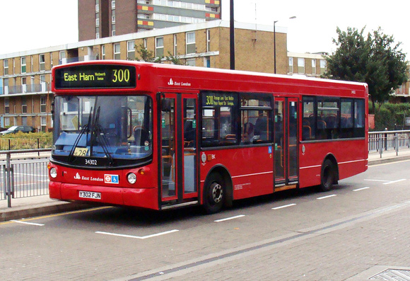 Route 300, East London ELBG 34302, Y302FJN, Canning Town