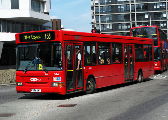 Route T33, Metrobus 324, V324KMY, Croydon