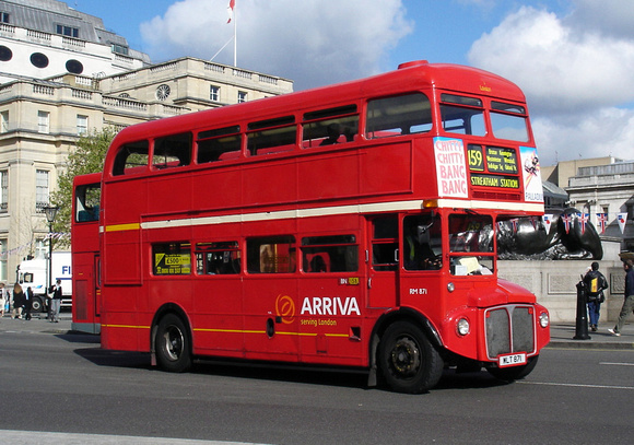 Route 159, Arriva London, RM871, WLT871, Trafalgar Square