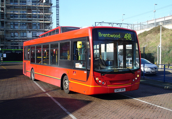 Route 498, Arriva Southend 3999, GN57BPE, Romford